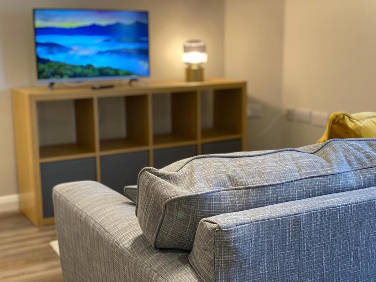 Apartment @ Booth Hall เฮริฟอร์ด ภายนอก รูปภาพ