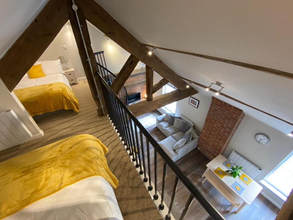 Apartment @ Booth Hall เฮริฟอร์ด ภายนอก รูปภาพ